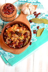 Stewed cabbage with red beans