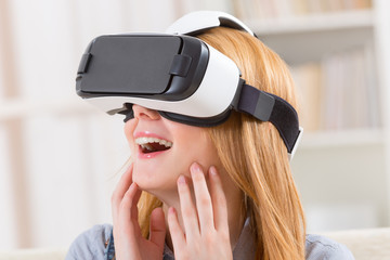 Virtual reality headset