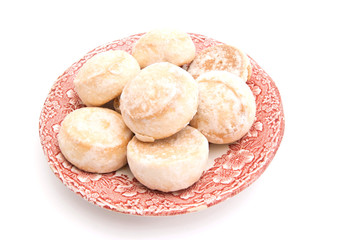 heap of gingerbreads on a plate