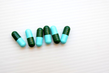 Green Blue capsules