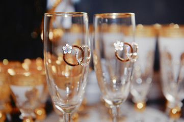 wedding glasses