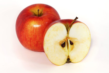 Jabłko przecięte na pół