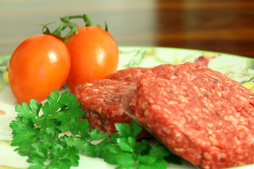 Hamburger con pomodorini