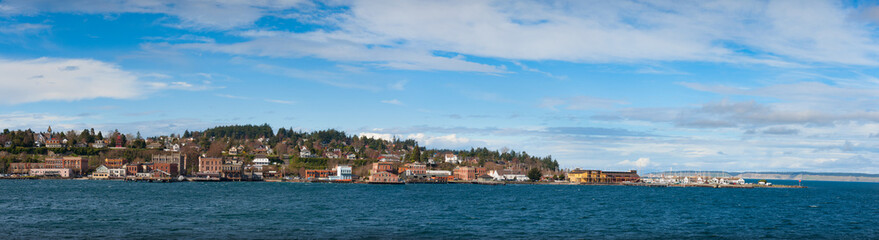 Fototapeta na wymiar Port Townsend Panorama. The historic port city of Port Townsend, Washington, is littered with beautiful Victorian homes with widow walks and brightly colored paint jobs. 