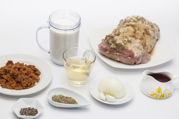 Ingredientes crudos para lomo de cerdo acaramelado