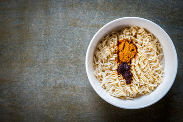 Instant noodles