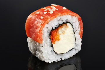 Sushi rolls with salmon, eel, caviar and philadelphia cheese.