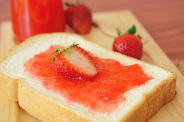 Strawberry jam with bread