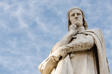 statue of Dante Alighieri, piazza dei Signori, Verona, Italy.