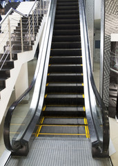 path escalator in supermarket