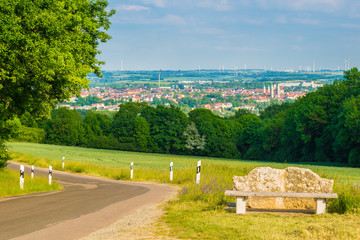 Blick auf Naumburg und Naumburger Dom im Sommer, Burgenlandkreis in Sachsen-Anhalt