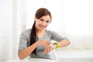 Woman use of the smart watch
