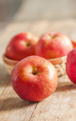 Fototapeta na wymiar fresh Apples on wooden table close up