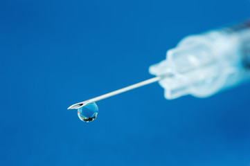 Macro medical syringe