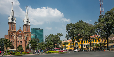 Fototapeta na wymiar Ho-Chi-Minh-Stadt