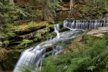 Obraz premium Szklarka waterfall in Giant Karkonosze mountains