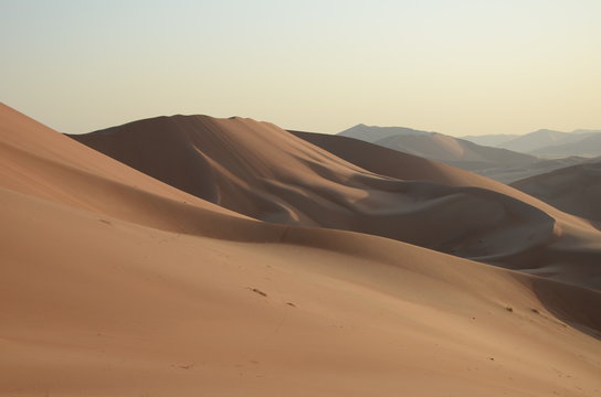 Sand dunes © maurusasdf