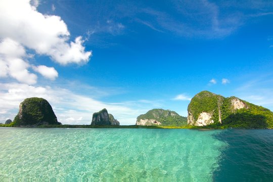  The paradise island in Trang Province , Thailand