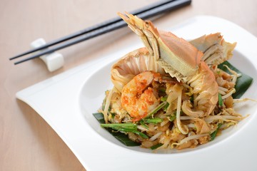 Char kuey teow, Penang famous fried rice noodle