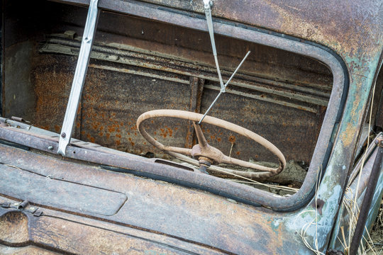 junk rusty car