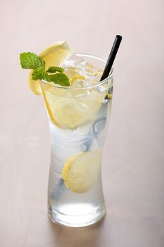 Cold fresh lemonade with lemon