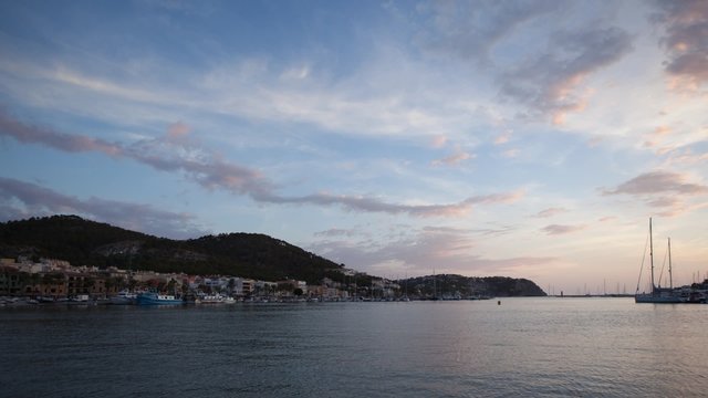 Hafen von Port d &acute;Andratx Zeitraffer Tag zu Nacht