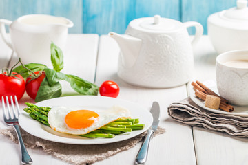 Scrambled eggs with asparagus