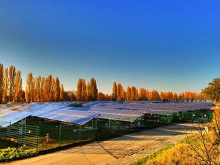 Solaranlage im Sonnenlicht