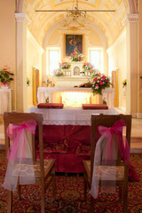 Chiesa per celebrazione matrimonio, fuoco selettivo