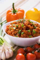 Braised beans with mushrooms and vegetables
