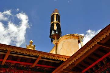 Tibet - Dachschmuck im Sommerpalast Norbulingka 