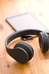 Obraz na płótnie Canvas wireless headphones