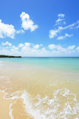 沖縄の美しい海とさわやかな空
