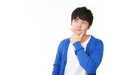 悩む青年