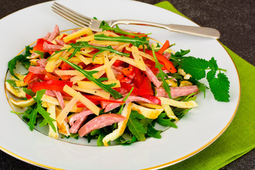 Salad with Arugula, Scrambled Eggs, Ham, Cheese, Peppers