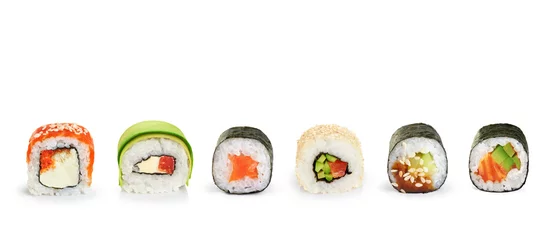 Abwaschbare Fototapete Sushi-bar Sushi-Rollen isoliert auf weißem Hintergrund.