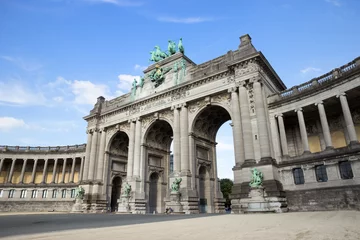 Zelfklevend Fotobehang Triumphal arch Brussels © VanderWolf Images