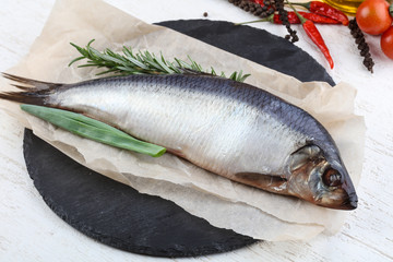 Herring with onion and rosemary