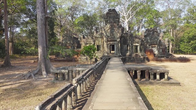 The temples walk in Angkor Wat, Siem Reap, Cambodia, 4k
