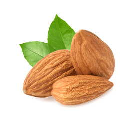 Obraz na płótnie Canvas Almond nuts isolated on white background