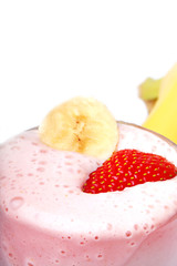 banana strawberry milk smoothie