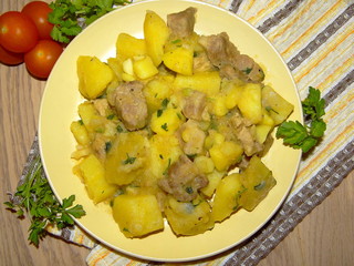 картошка тушеная с мясом 