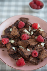 Schokoladenschmarrn mit Himbeeren 