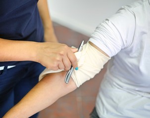 first aid bleeding tourniquet