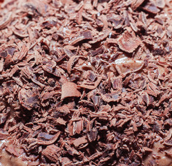 Small chocolate chips.