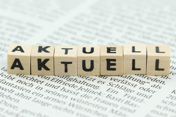 Aktuell Holzwürfel