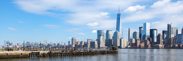 Obraz premium New York City Skyline in March 2016 - Lower Manhattan featuring Freedom Tower