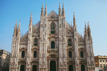 Fototapeta na wymiar view of the Duomo in Milan