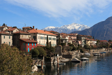 Fototapeta na wymiar Sala Comacina - lago di Como