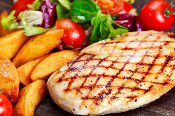 Grilled Chicken breast. with potato and vegetables